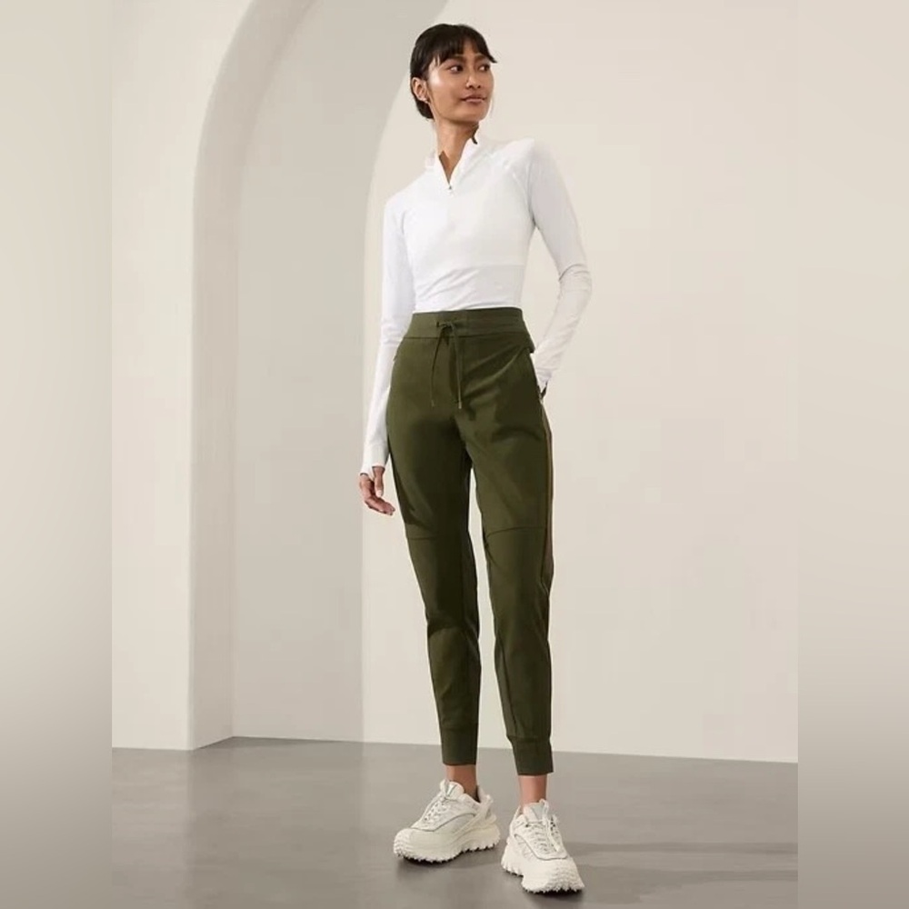 Athleta Headland Hybrid Trek Women’s Joggers Olive Green Track Pants‎ Size:12